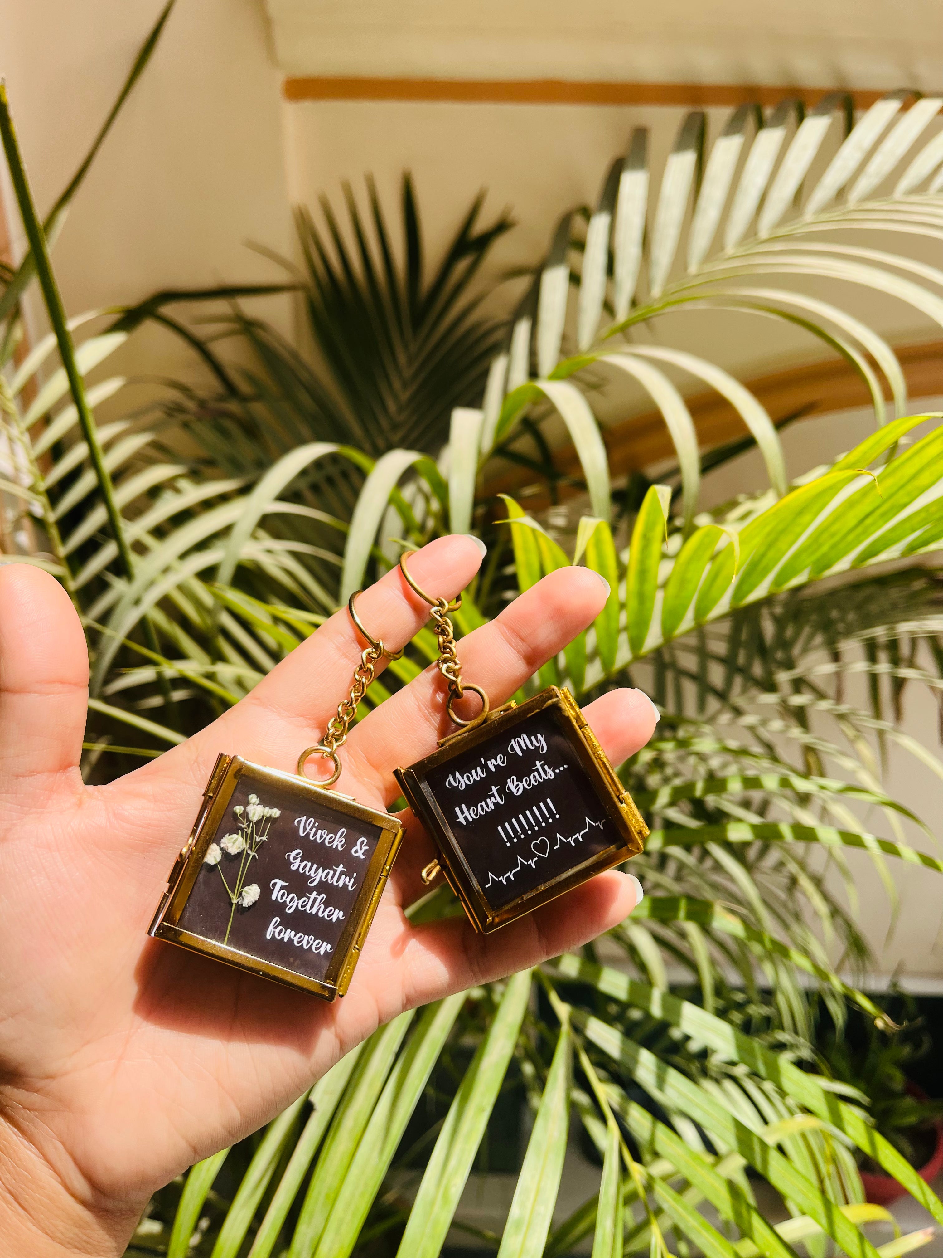 1.5x1.5 inch mini glass keychain