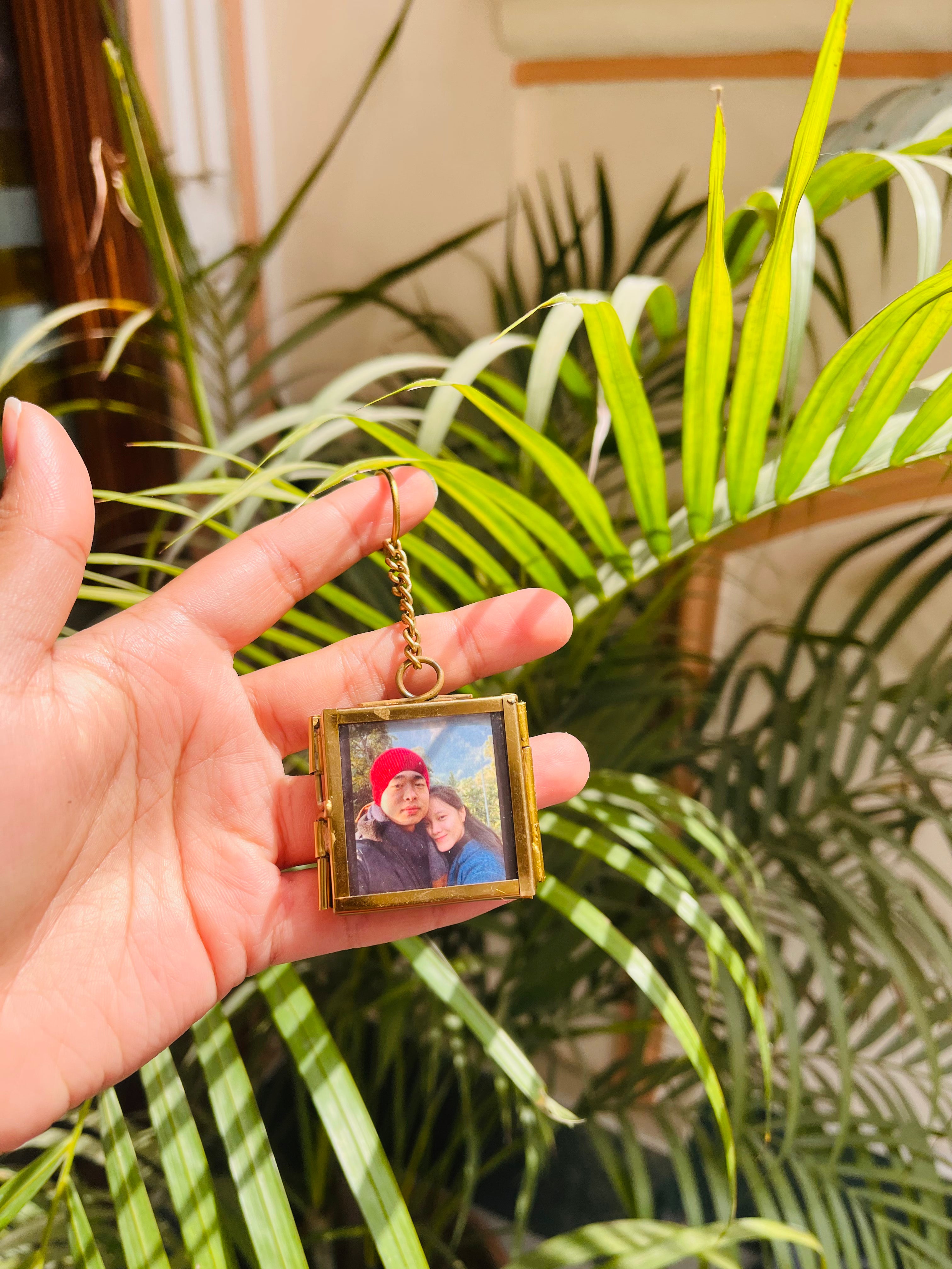 1.5x1.5 inch mini glass keychain