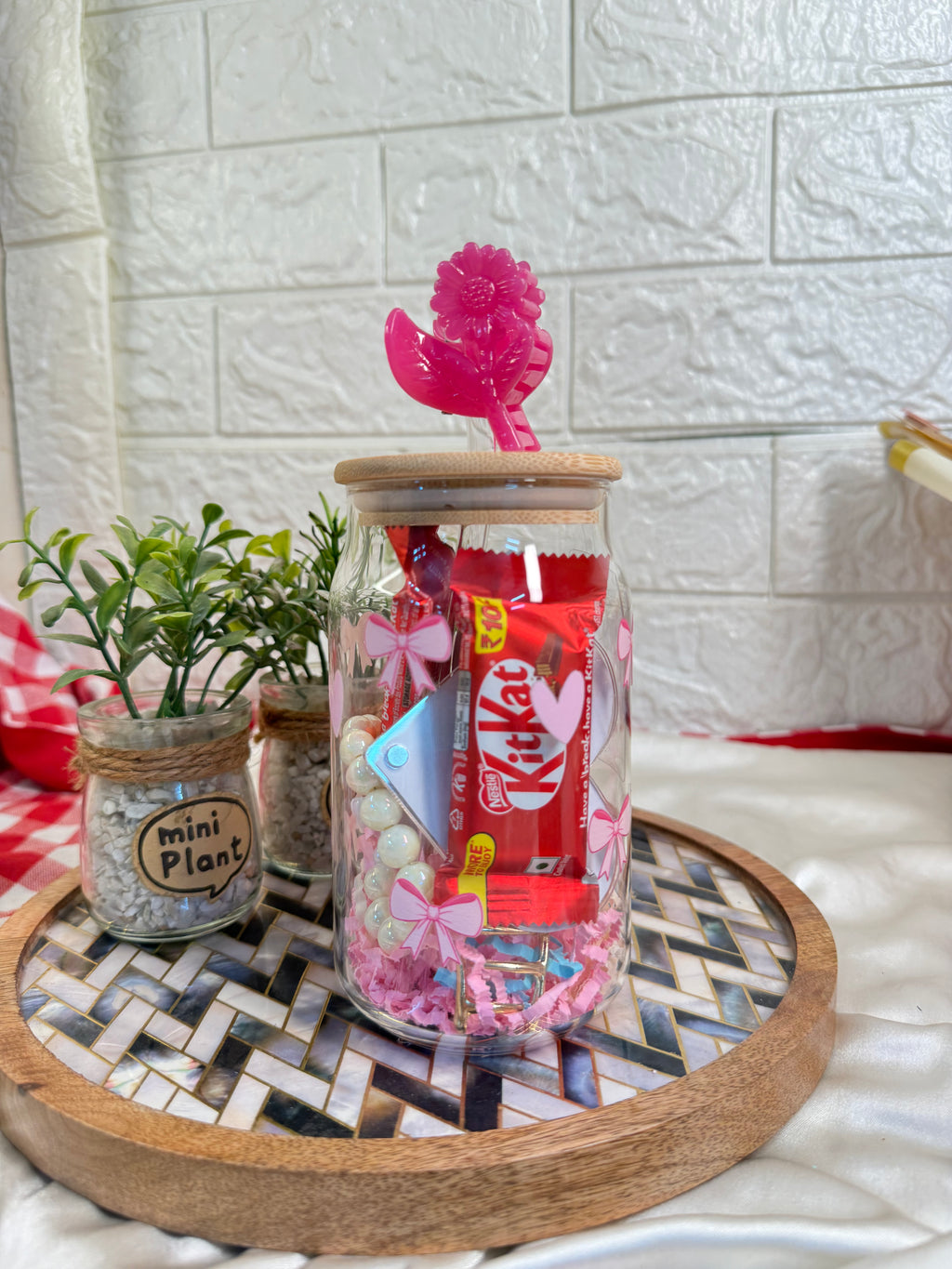 Viral Insta Sipper Can Hamper