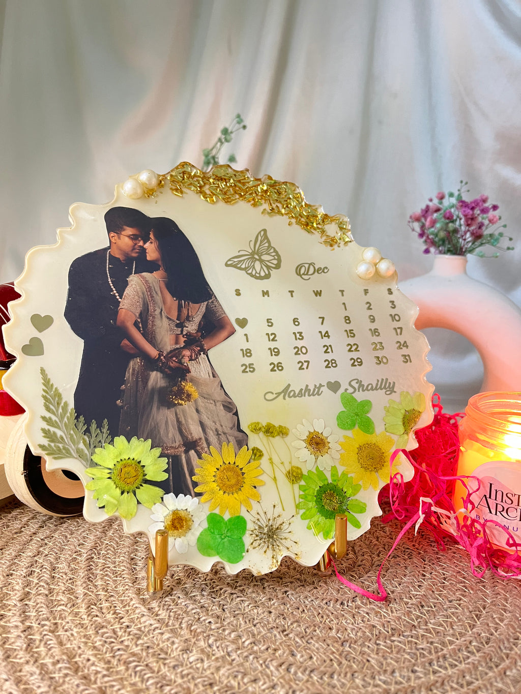 8 inch Sp. Date Calendar (w photo)