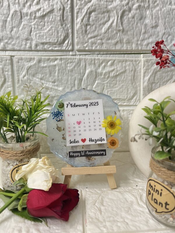 6 Inches Special Date Calendar Without Photo (Comes With Stand)